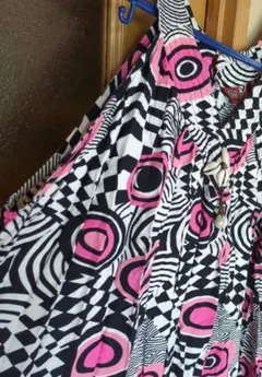 MALAIKA　 ノースリーブ チュニック　派手めのサムネイル