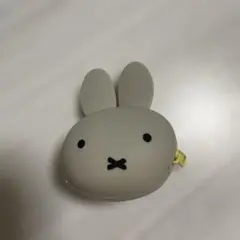 ミッフィー　ガチャガチャ　シリコンミニポーチ　グレー