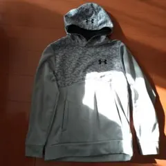 アンダーアーマー パーカー