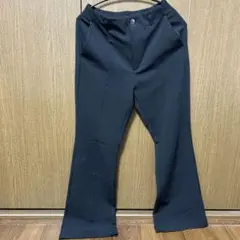 黒 フレアパンツ
