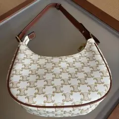 セリーヌ トリオンフ バッグ アヴァ