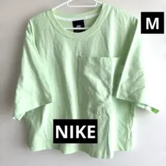 ★NIKE★ポケット付き クロップドTシャツ★Mサイズ★のサムネイル