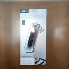 ESR iPhone 15 Pro ガラスフィルム（3 枚）