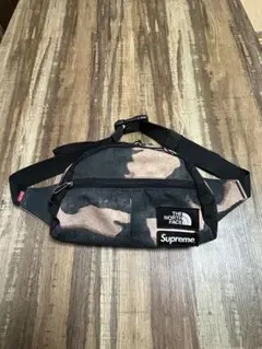Supreme × THE NORTH FACE ボディバッグ21AW