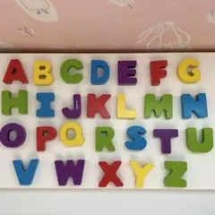 知育玩具　jadore ジャドール　木製　アルファベット