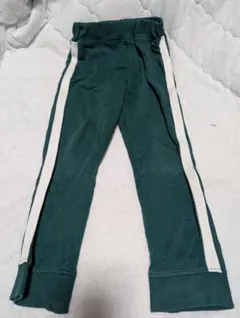 ダークグリーン　横に太線 ボトムス 120