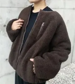 リバーシブル　ブルゾン