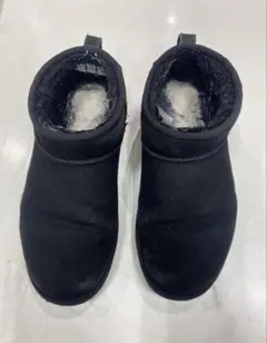 フレームワークUGG アグ CLASSIC SLIPPER ブラック24 - メルカリ