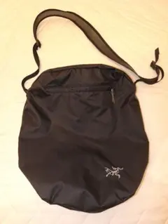 ARC'TERYX HELIAD 12L TOTE ブラック