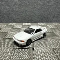 トミカ　日産スカイラインGT-R (BNR32)