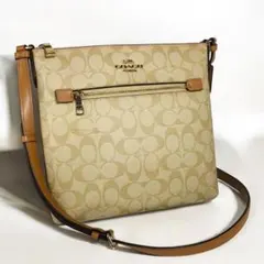 美品　COACH ショルダーバッグ ベージュ C 1554 PVC