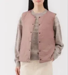 無印良品　軽量ダウンポケッタブルノーカラーベスト　スモーキーピンク.XL