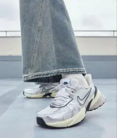 ナイキ V2K ラン ウィメンズシューズ / Nike V2K Run 25cm