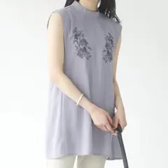 刺繍入りノースリーブチュニック ブラウス 袖なし 花柄刺繍