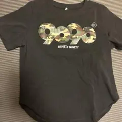 黒Tシャツ