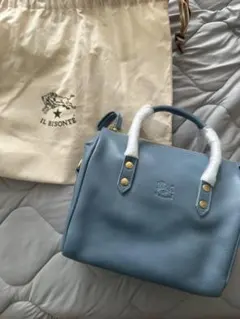 【新品未使用】IL BISONTE 水色レザー ハンドバッグ