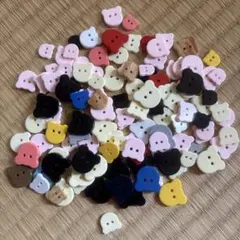 クマの型のボタンまとめ売り