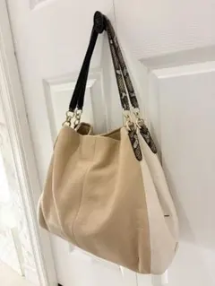 COACH パイソン柄 バッグ 美品 美品 COACH コーチ ミランダプリンテッド パイソン ハンドバッグ