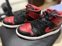 Air Jordan 1 Midブレッドトゥ 26.5cm