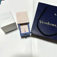 ヴァンドーム青山　アクアマリン、ダイヤモンドネックレスのサムネイル