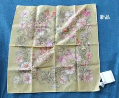 【新品タグ付】フェラガモ Salvatore Ferragamo 花柄ハンカチのサムネイル