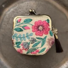 インド刺繍リボン　がま口　ハンドメイドポーチ 花柄