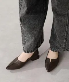 【オリンエンタルトラフィック】新品⭐︎フレア ヒール ポインテッド トゥ パンプスのサムネイル