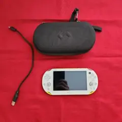 PS VITA PCH-2000 ライムグリーン