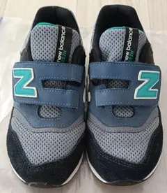 New Balance 997Hキッズスニーカー グレー/ネイビー18.5cm