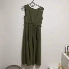 オリーブグリーン ノースリーブ ロングワンピース