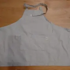 動物刺繍付きエプロン 薄いグレー