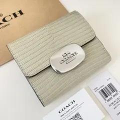 COACH コーチ 折り財布 ペールグリーン 二つ折り財布 - メルカリ