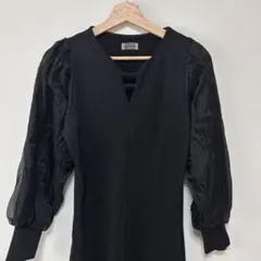 ドッキングボリューム袖ロングワンピース 黒 M パフスリーブ シアー フレア