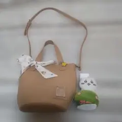 ちいかわ　うさぎ　バッグ　エコバッグ　肩乗り