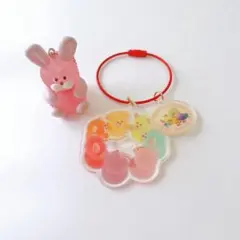 ウサギデザイン アクリルキーホルダー