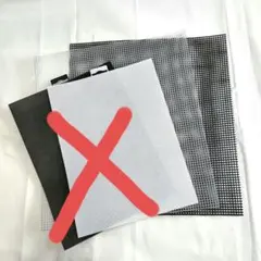 プラスチックキャンバス　穴が大きい方のみ