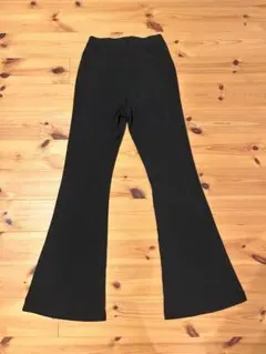ブラック フレアパンツ XSサイズ