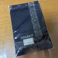 NINA RICCI ニナリッチ ハンカチ ネイビー