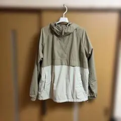 ユニクロ　オーバーサイズアノラックパーカ　Ｍ　ベージュ