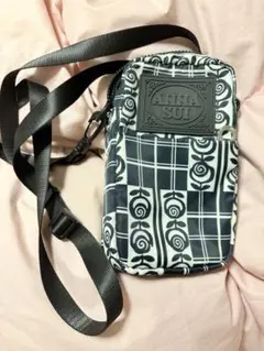 アナスイ　スマホショルダー　バラ柄　花柄　ブラック