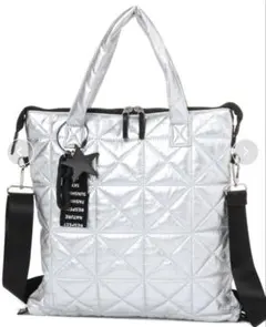 BAYFLOW ［A4収納可］ チャーム付き 3WAY キルトトート シルバー