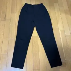 GU ジーユー　ストレッチテーパードパンツ　ブラック　黒S