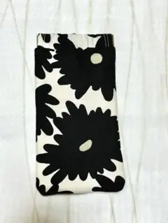 Item thumbnail for item a2474e71-2e7e-4fe7-a75e-a7d2858e510e