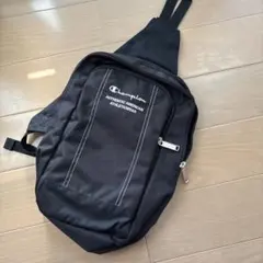 Champion ブラック ショルダーバッグ