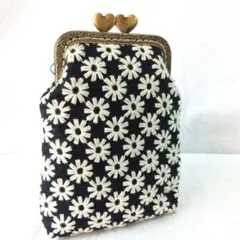 ハンドメイドがま口ポーチ　タバコケースなど　刺繍花柄
