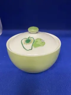 野菜蓋付碗　ピーマンのサムネイル
