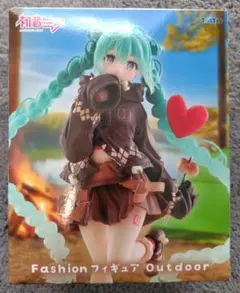 初音ミク　アウトドア　フィギュア