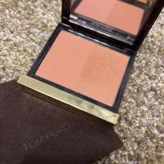 TOM FORD シェイド アンド イリミネイト ブラッシュ 03 試してみた】シェイド アンド イルミネイト ブラッシュ TOM FORD