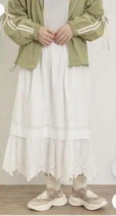 3/22までSALE サマンサモスモス　裾スカラップレースペチスカート