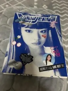 NewJeans アルバム Bluebook ver. ハニ ヘリン ヘイン Amazon.co.jp: ① NewJeans アルバム Bluebook ver. ハニ & ヘリン